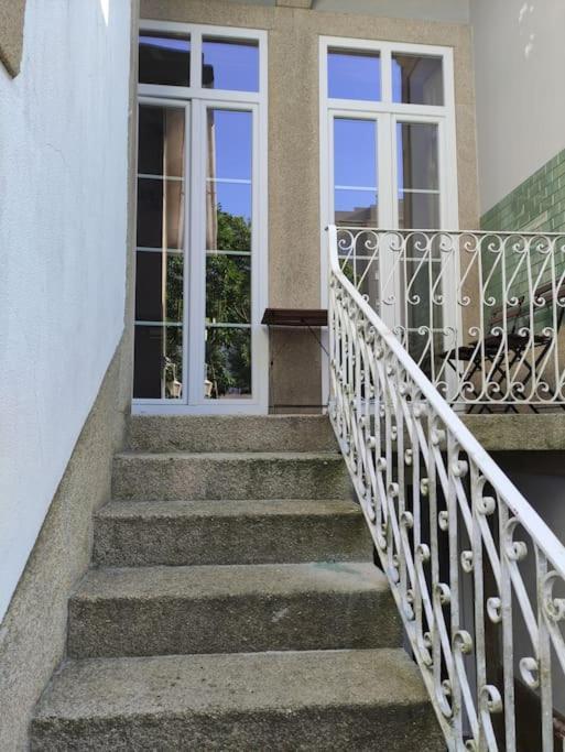 Alvares Cabral Apartamento C Apartment Porto Exterior photo