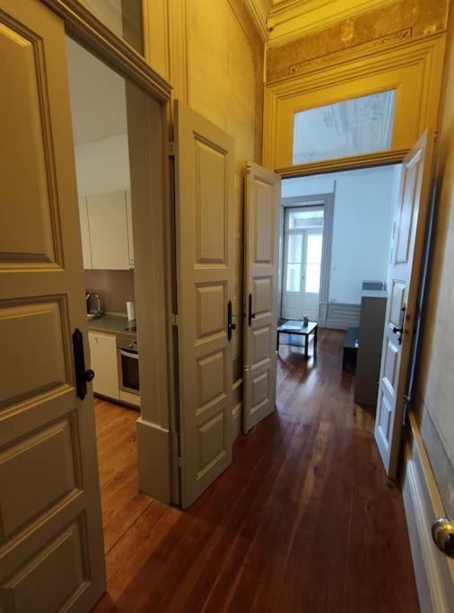 Alvares Cabral Apartamento C Apartment Porto Exterior photo